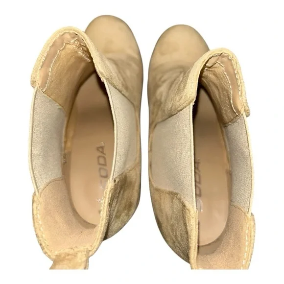 SODA Tan Suede Ankle Boots with Chunky Heel and Elastic Panels LIKE NEW! Size 8 - Picture 8 of 11